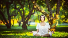 华体会-全明星日激战60分钟，Uzi携60迎战DWG，罗马辽宁同步备战